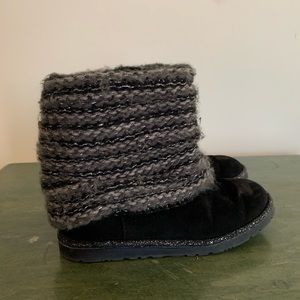 Girls Size 12 Black Sweater Boots